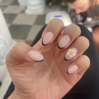 Nail Box - Photos don't do it justice! So happy with my nails!!  My short nails look long and lengthy :) - Nail Technicians Near Me - San Mateo, California