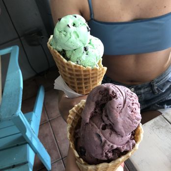 Paradise Sweets - mint chocolate chip and raspberry haze ice cream - Coffee & Tea Near Me - St. Pete Beach, Florida