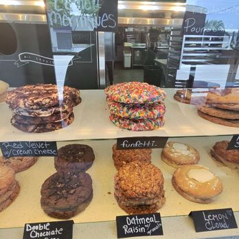 Cindy Lou's Cookies - Desserts Near Me - Miami, Florida