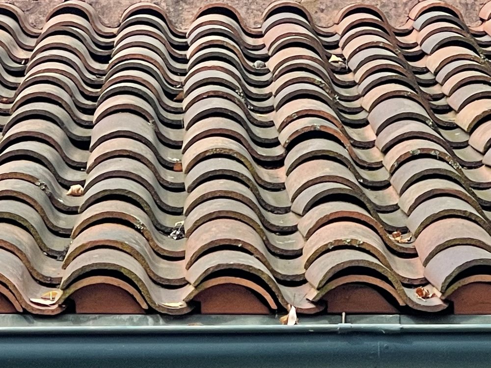 Slide of Fili's Roofing