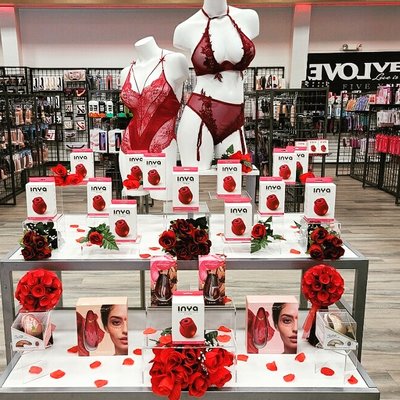 HOT FLIXX - Updated January 2026 - 42 Photos & 29 Reviews - 3369 Sarno