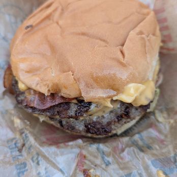 Burgermaster  - Burgers Near Me - Issaquah, Washington