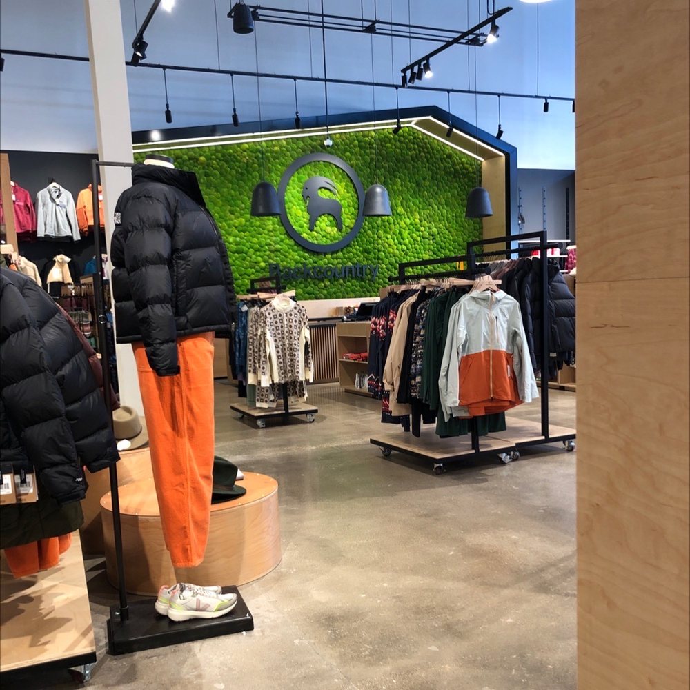 BACKCOUNTRY Updated September 2024 10 Photos 1574 N Kingsbury St