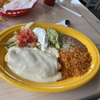 Palacio Maya Mexican Restaurant - Lunch Chimichanga - Mexican Near Me - Kansas City, Missouri Palacio Maya Mexican Restaurant - Lunch Chimichanga - Mexican Near Me - Kansas City, Missouri