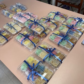 Two Ladies Kitchen - Pre-made mochi box - Bakeries Near Me - Hilo, Hawaii