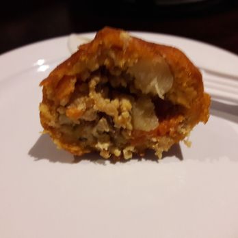 Pupuseria La Familiar - Inside a pastelito - Salvadoran Near Me - Wheaton, Maryland
