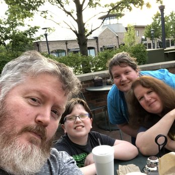 Il Forno - My family enjoying a awesome pizza on their patio! - Pizza Near Me - Deerfield, Illinois Il Forno - My family enjoying a awesome pizza on their patio! - Pizza Near Me - Deerfield, Illinois