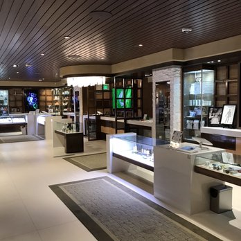 The Leaf Weed Dispensary | Palm Desert - Showroom - Cannabis Dispensaries Near Me - Palm Desert, California