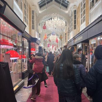 Burlington Arcade - Shopping Centers Near Me - London, XGL Burlington Arcade - Shopping Centers Near Me - London, XGL