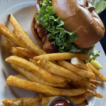 Pala Mesa Resort - Hot Chicken Sandwich - Golf Near Me - Fallbrook, California
