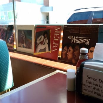 The Cozzy Corner - Soul Food Near Me - Appleton, Wisconsin