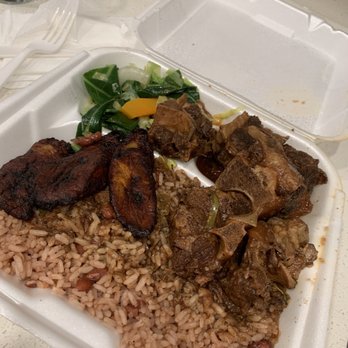 Yardy Kitchen - Large Oxtail Plate - Caribbean Near Me - Norcross, Georgia Yardy Kitchen - Large Oxtail Plate - Caribbean Near Me - Norcross, Georgia
