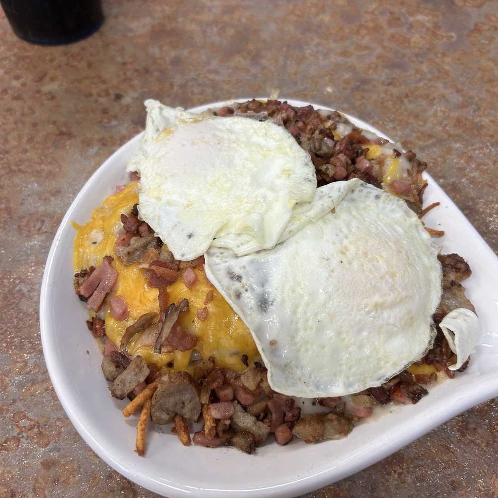 Red Geranium Cafe - Pig Pile Skillet w/ hash browns instead of tater tots - Cafes Near Me - Wyoming, Michigan Red Geranium Cafe - Pig Pile Skillet w/ hash browns instead of tater tots - Cafes Near Me - Wyoming, Michigan