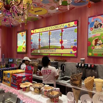 Sloan's - Clematis St. - Ice Cream & Frozen Yogurt Near Me - West Palm Beach, Florida