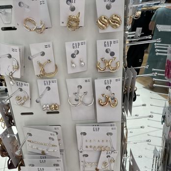Gap - Jewelry - Children's Clothing Near Me - West Hartford, Connecticut