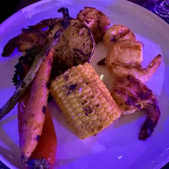 L'Avenue - Prawns - Cocktail Bars Near Me - Glendale, California