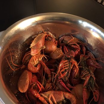 Dragon's Crawfish - Cajun/Creole Near Me - Tacoma, Washington