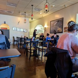 Siam Zap pho - Inside. Dining room.