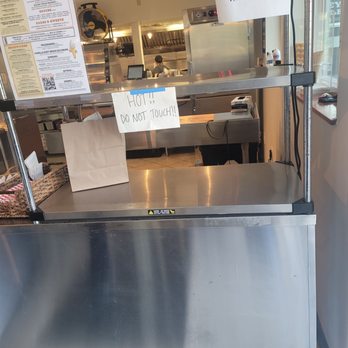 Fryer's Roadside - Just inside the door - Chicken Shop Near Me - Silver Spring, Maryland