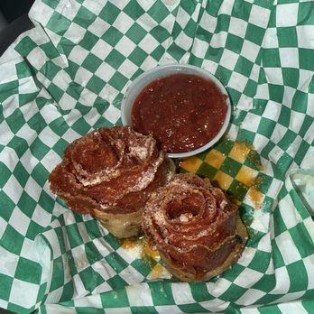 Big Lou's Pizza - Big Lou's Rose Buds with Sauce - Pizza Near Me - San Antonio, Texas