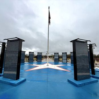 Red River Valley Veterans Memorial - Art Museums Near Me - Paris, Texas Red River Valley Veterans Memorial - Art Museums Near Me - Paris, Texas