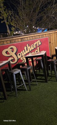 Little Woodrow's Midtown by null