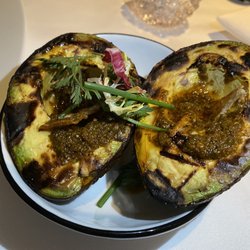 Vox Restaurant - Avocado grill