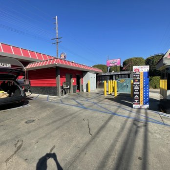 Tommy's Express® Car Wash - This Carwash does not worth your business , damages cars and owner is not responsible - Car Wash Near Me - Houston, Texas Tommy's Express® Car Wash - This Carwash does not worth your business , damages cars and owner is not responsible - Car Wash Near Me - Houston, Texas