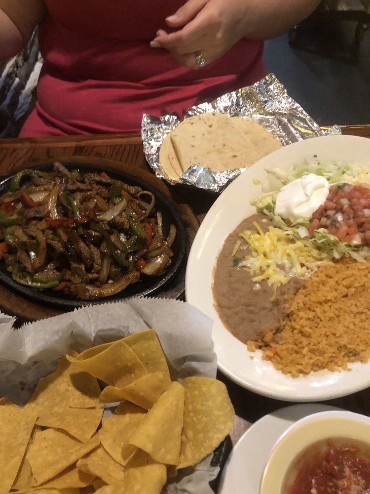 LIMONS MEXICAN RESTAURANT Updated October 2024 49 Photos & 29