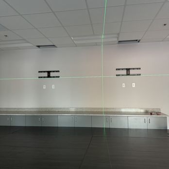 Carolina Ed Services - Hanging two tvs - Handyman Near Me - Jacksonville, Florida Carolina Ed Services - Hanging two tvs - Handyman Near Me - Jacksonville, Florida