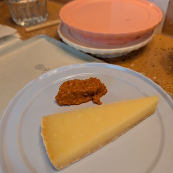 Pick & Cheese - Spenwood Cheese with Romesco Sauce - Delis Near Me - London, XGL