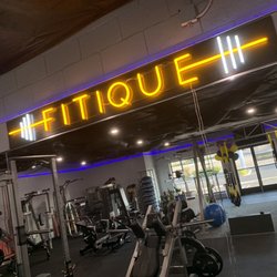 FITIQUE - Hack squat