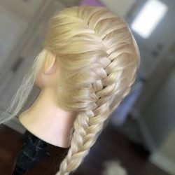 Yvonne Dillmann - Fishtail braid