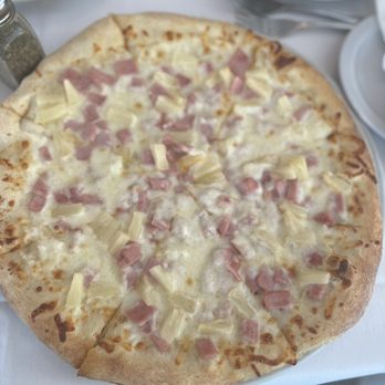 Luna Rossa - Hawaiian pizza - Italian Near Me - Henderson, Nevada