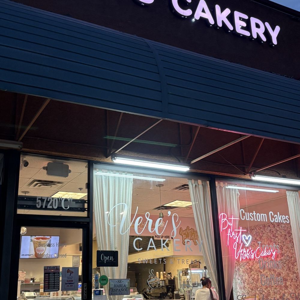 Vere’s Cakery - Outside of the establishment - Desserts Near Me - South Gate, California Vere’s Cakery - Outside of the establishment - Desserts Near Me - South Gate, California