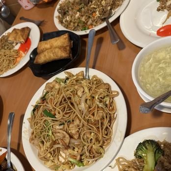 Tasty Asian Kitchen - Chicken lo mein, House Fried Rice, egg flower soup, egg rolls - Chinese Near Me - Litchfield Park, Arizona