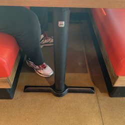 Jaggers - Table leg on edge. Be careful getting out.