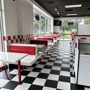 California Burgerz - Burgers Near Me - Warren, Michigan California Burgerz - Burgers Near Me - Warren, Michigan