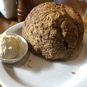 The Kettle - Pumpkin muffin - Diners Near Me - Manhattan Beach, California