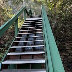 Sycamore Mineral Springs Spa - Stairs , stairs for the hillside spas