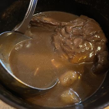 Chez André - Coq au Vin in a pot - French Near Me - Paris, 75