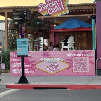 Malibu Barbie Cafe - Cafes Near Me - Las Vegas, Nevada