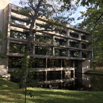 Wellesley College Club - Another building on campus with a similar brutalist design - Hotels Near Me - Wellesley, Massachusetts