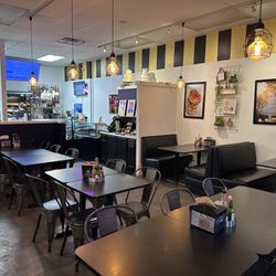 Avenue Bakery - Seating area