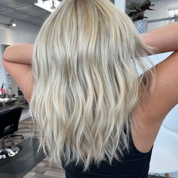 Loft 352 Salon - Bombshell Blonde - Hair Salons Near Me - Spring Hill, Florida