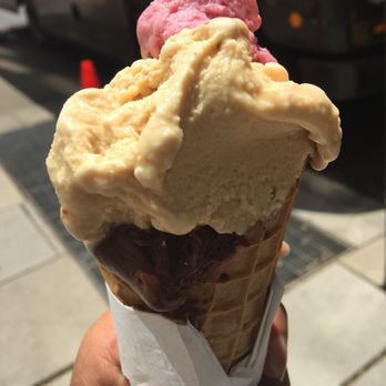 Dolci Gelati Truck - Cherry blossoms, vegan salted caramel, and vegan chocolate - Food Trucks Near Me Dolci Gelati Truck - Cherry blossoms, vegan salted caramel, and vegan chocolate - Food Trucks Near Me