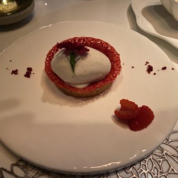 Le Jardinier - Peach Tart - French Near Me - Miami, Florida Le Jardinier - Peach Tart - French Near Me - Miami, Florida