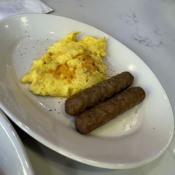 Yours Truly Restaurant - Scrambled eggs and sausage - American Near Me - Cleveland, Ohio Yours Truly Restaurant - Scrambled eggs and sausage - American Near Me - Cleveland, Ohio