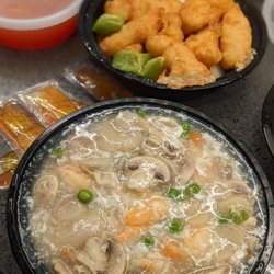 Good Luck - Shrimp with lobster sauce $12.45