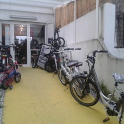 Cenas a Pedal - corredor de acesso à loja